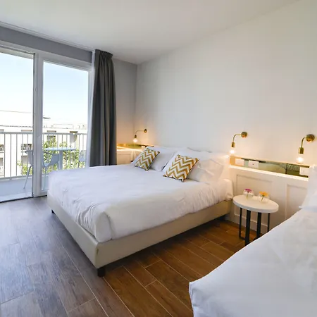 Residence Ten Suite 리미니