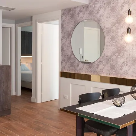Residence Ten Suite 아파트 리미니