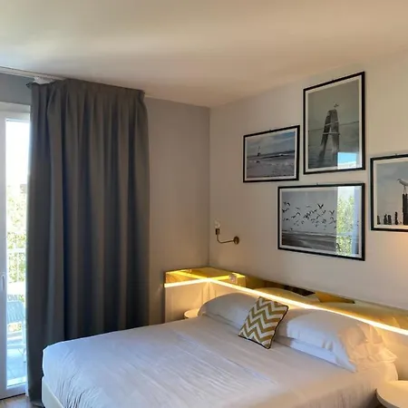 Residence Ten Suite *