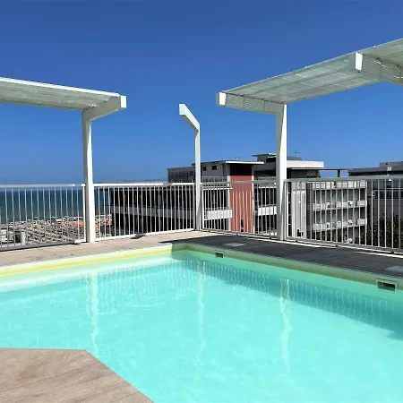 Residence Ten Suite アパート