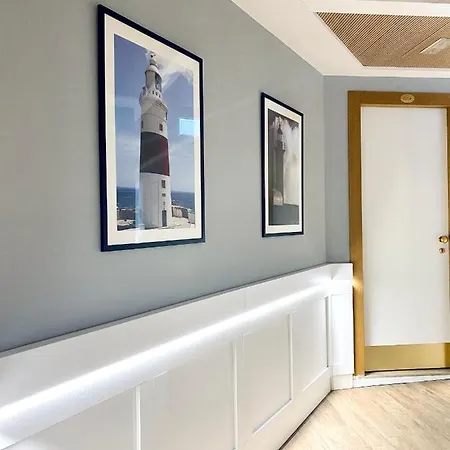 Residence Ten Suite *