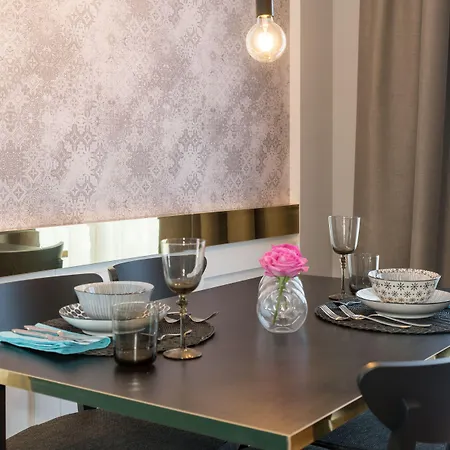 Residence Ten Suite * רימיני