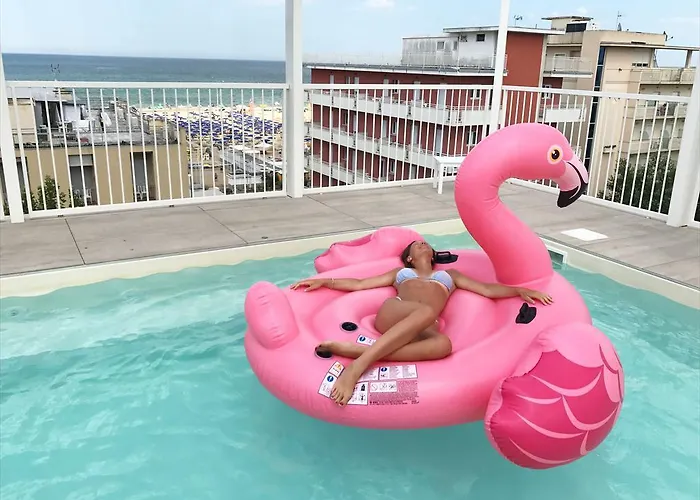 Residence Ten Suite דירה רימיני